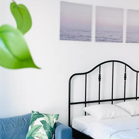 Апартаменты Targowa Charming By The National Stadium *