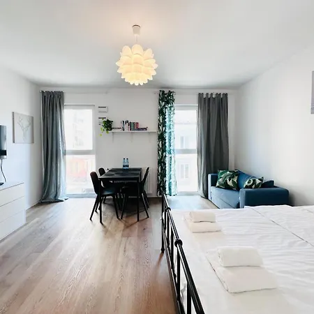 Apartment Targowa Charming By The National Stadium Warschau
