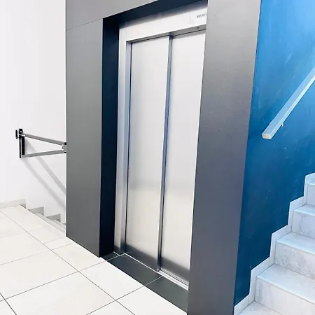 Apartmán Targowa Charming By The National Stadium *